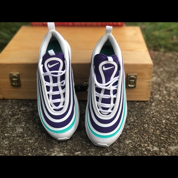 Women's Nike Air Max 97 Ultra '17 SE "Grape" - Picture 3 of 7